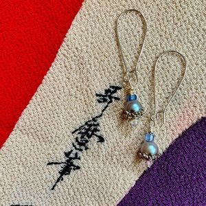 Black/Blue Faux Pearl Earings